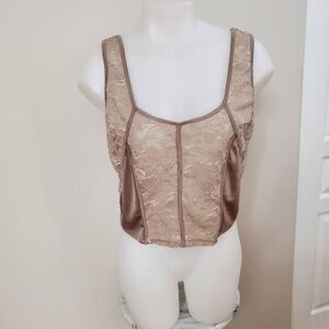 Victoria’s Secret Beige Lace Camisole Sz XL